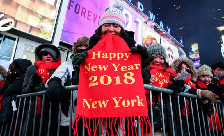 NDËRRIMI I VITEVE/ Në zemrën e festimeve të Nju Jorkut, atje ku gëzojnë sëbashku 1 milion veta (FOTO)