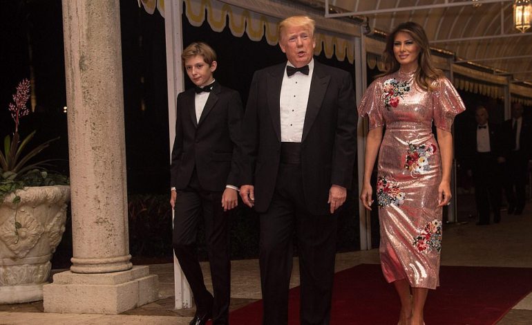 Mbrëmja gala e Trump/ Si e “vodhi” të gjithë vëmendjen Melania me fustanin e saj