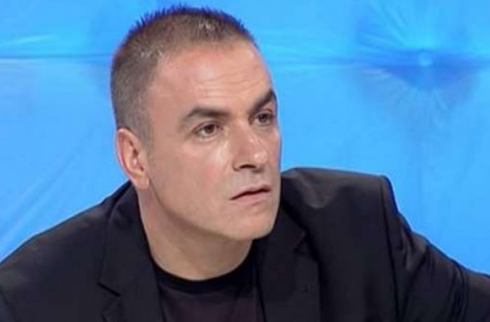 Çani jep lajmin e hidhur për këngëtarin: S’vjen dot se i ka vdekur një njeri i dashur, ose është duke i vdekur…