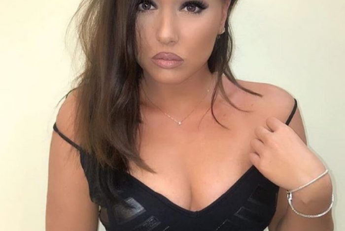 Ilda Bejleri habit me pamjen pa grim, ja si duket moderatorja ‘ujë e sapun’ (FOTO)