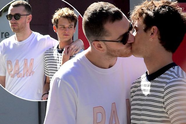 Dasmë në horizont/ Këngëtari i njohur homoseksual vendos të martohet me partnerin e tij (FOTO)