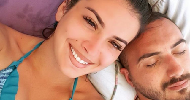 Elita poston foton seksi nga pushimet me Gjikon, fansat vënë re detajin shokues