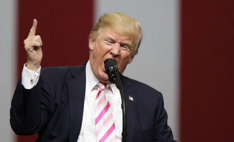 “TRUMP SI STALINI”/ Dy senatorët amerikanë ‘kryqëzojnë’ presidentin për kritikat ndaj medias