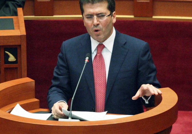 Mediu APEL deputetëve: Ta nisim këtë sesion të ri duke ndrequr gabimet
