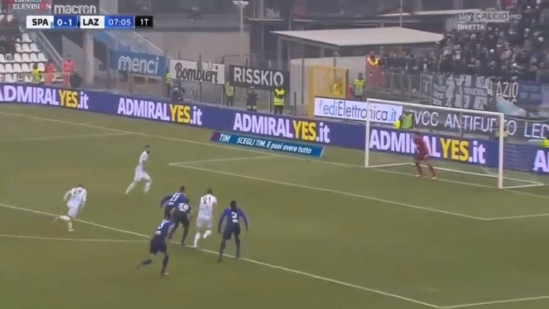 (VIDEO) Spal barazon menjëherë shifrat ndaj Lazios, Strakosha nuk arrin të presë penalltinë