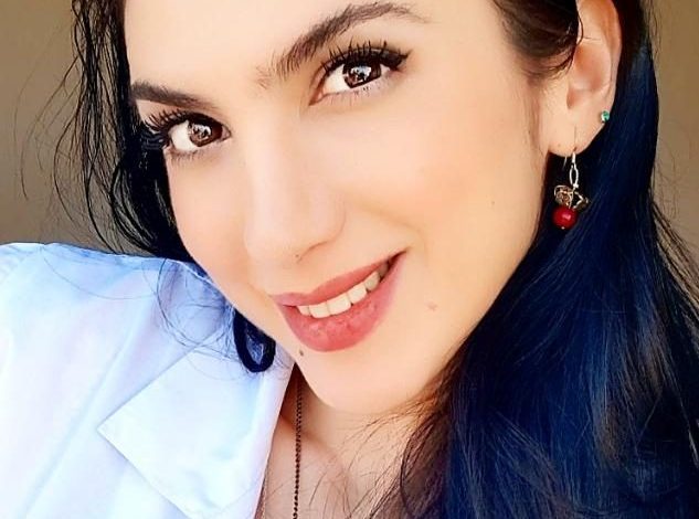 DESLI SHAHINI/ Unë, midis mjekes dhe Arielës