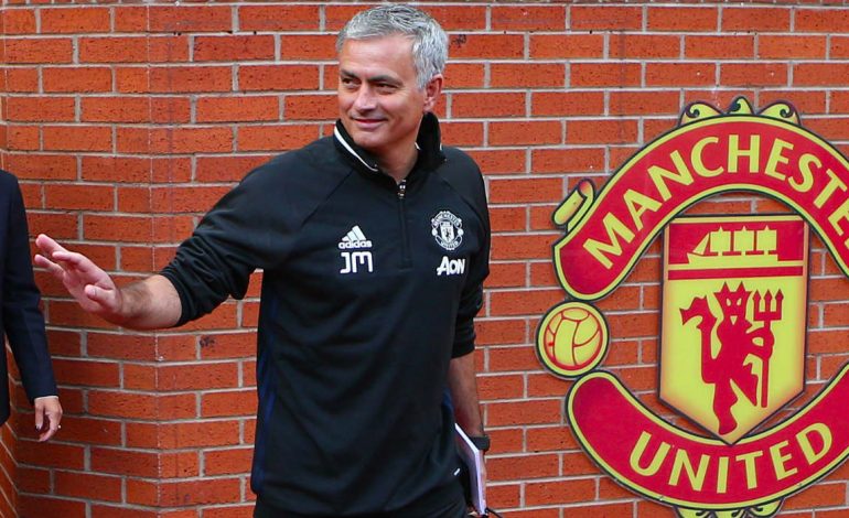 Mourinho ‘tallet’ me Tottenham: Janë larg titullit kampion!