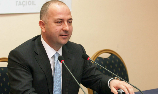 Falimentimi i ARMO, reagon Rezart Taçi me akuzë për ish-ministrin Bode