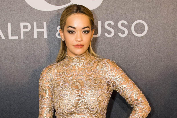 Rita Ora jep lajmin fantastik, së shpejti takim virtual me fansat