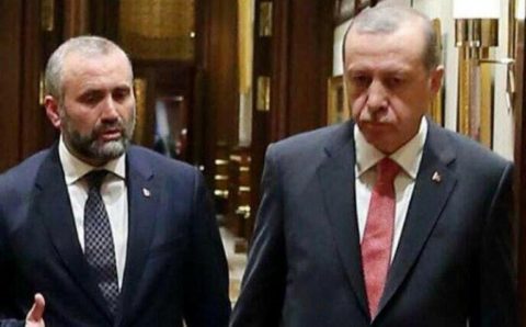 Kush është shqiptari, “krahu i djathtë” i Erdogan që ecën në një hap me të (FOTO)