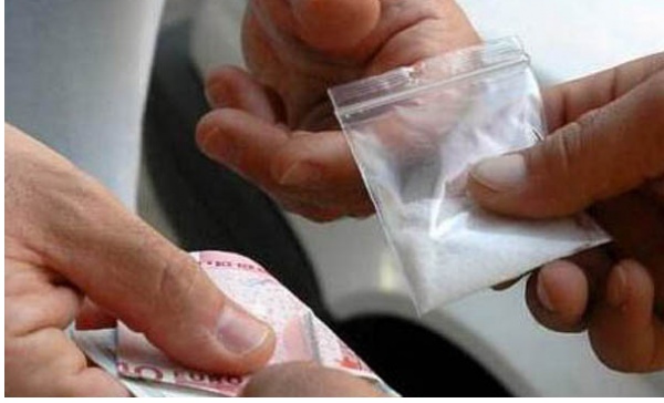 Arrestohen 6 shqiptarë në Itali: Shisnin marijuanë dhe kokainë, kanë gisht edhe në… (FOTO)
