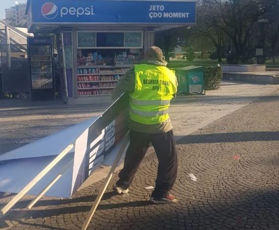 Çfarë ka mbetur në bulevard pas protestës së opozitës (FOTO)