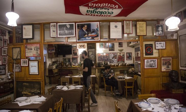 NDODH NË BEOGRAD! Ky restorant i shërben vetëm njerëzve nga shtetet që s’kanë njohur KOSOVËN (FOTO)