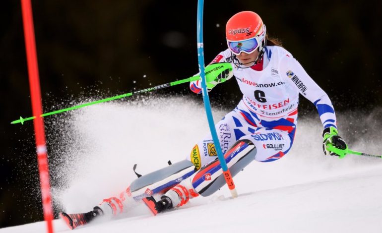 Shiffrin rrëzohet në fund, Vlhova fiton garën e sllallomit