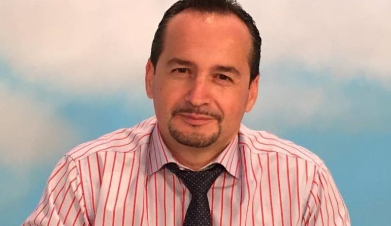 “Gruaja e tradhtonte, dhe burri donte ta vriste”/ Pastori Pano rrëfen historinë tronditëse