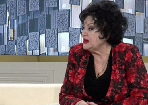 Aktorja e njohur shqiptare rrëfen dashurinë, përkujton bashkëshortin e ndjerë