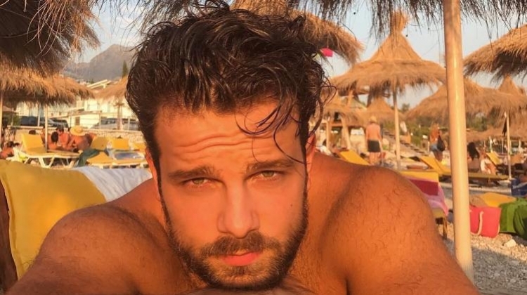 Alban Ramosaj “arratiset” për në Barcelonë, mësoni kush po e shoqëron (FOTO)