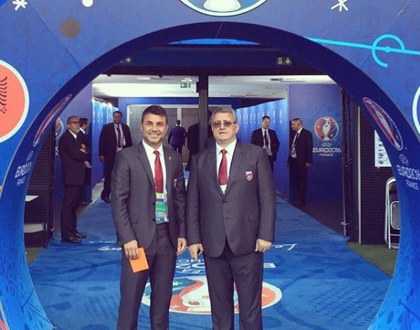 “Faleminderit për çka ke bërë dhe ç’do të bësh”, Alban Bushi del hapur pro Dukës (FOTO)