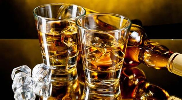 Ekspertët japin alarmin: Alkooli dëmton qelizat burimore dhe shkakton kancer