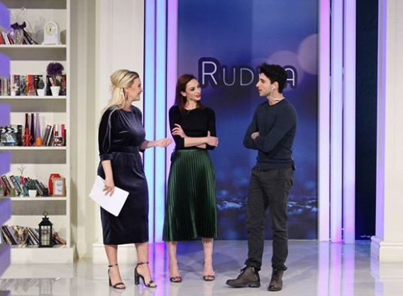 Anbeta na prezantoi të dashurin e ri që s’ngjan fare me Oni Pustinën