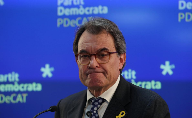 BARCELONË/ Artur Mas jep dorëheqjen nga drejtimi i partisë së Puigdemont