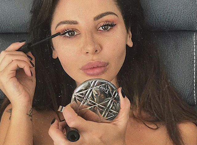 Aurela Hoxha turbullon rrjetin, do ju bëjnë sytë sikur është NUDO (FOTO)