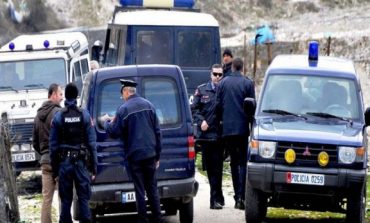 Policia e Prokuroria, deklaratë urgjente/ Kush janë të arrestuarit për masakrën me pronat e Gjirit të Lalzit (EMRAT)