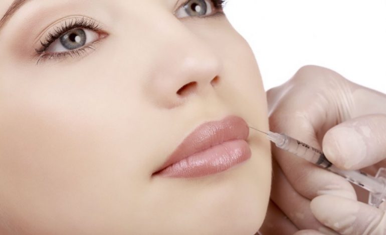10 gjëra që duhet t’i dini përpara se të bëni injeksione në buzë