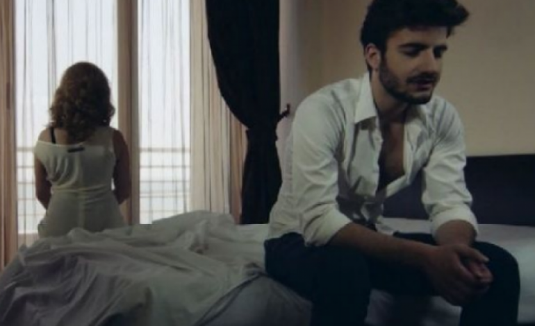 ‘Përgjithmonë jotja’ , këngëtarja shqiptare dedikim partnerit me foto intime