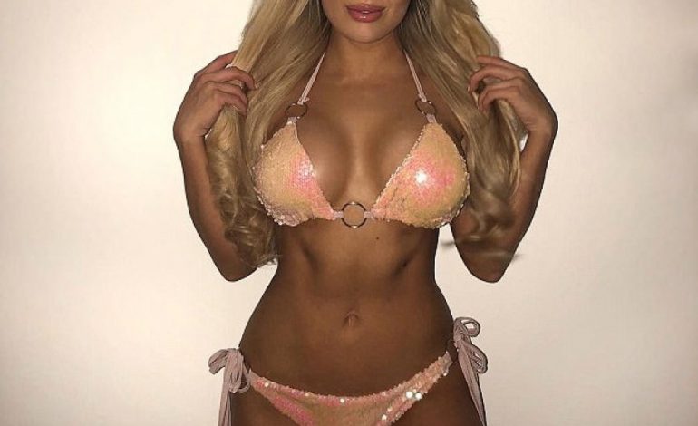 “Gjoksi ma ndryshoi jetën!”, flet modelja që kreu ndërhyrje. Duket më ‘hot’ se askush (FOTO)