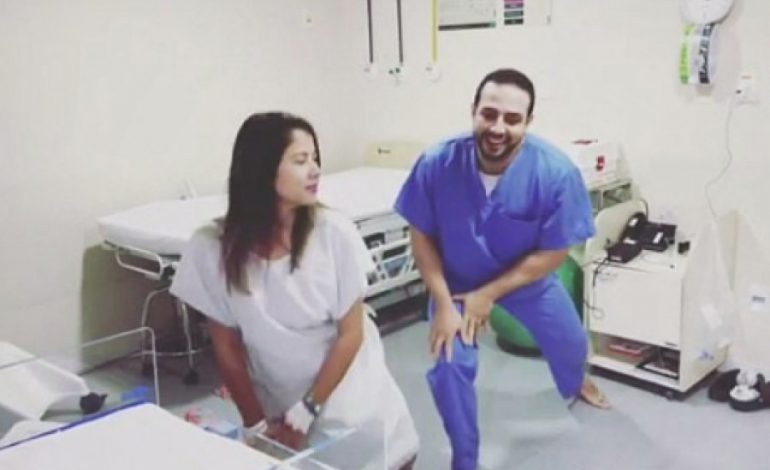 Doktori që vallëzon/ Ja metoda e tij për t’u lehtësuar dhimbjen grave para lindjes (VIDEO)