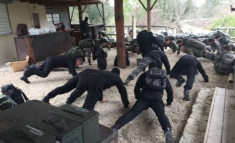 FOTO/ E kishin harruar zborin në Shqipëri. Dy kuqezinjtë i nënshtrohen për 4 ditë në Zvicër