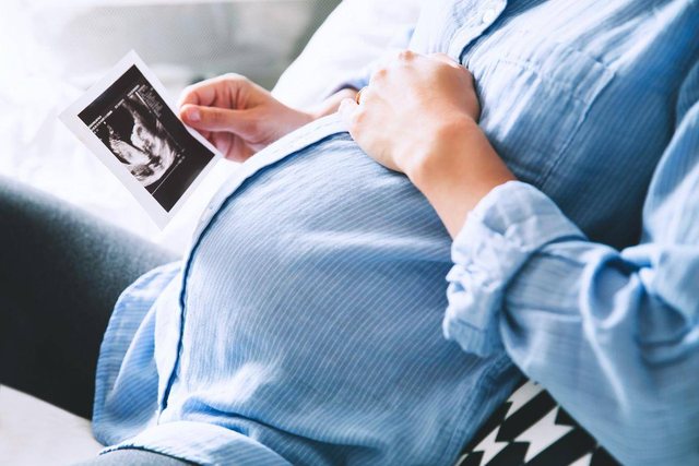 Një super-zbulim: Kjo mund të jetë arsyeja pse gratë lindin para kohe