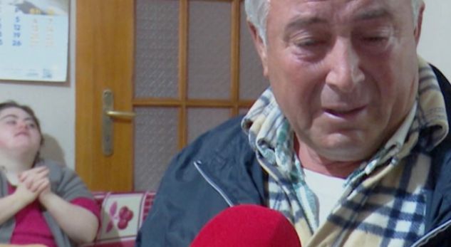 Me lot në sy babai kërkon ndihmë për vajzën e paralizuar, 6 muaj sorollatje për paketën higjeno-sanitare