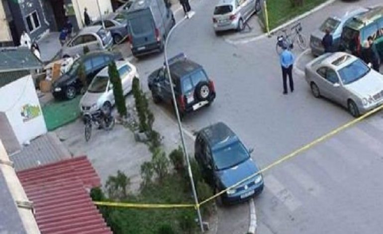 Bie nga ballkoni/ Gjen vdekjen e menjëhershme gruaja në Shkodër