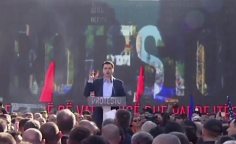 PROTESTA/ Basha: Edi Rama i çoi SHQIPËTARËT drejt vetvrasjes. IK, LARGOHU!
