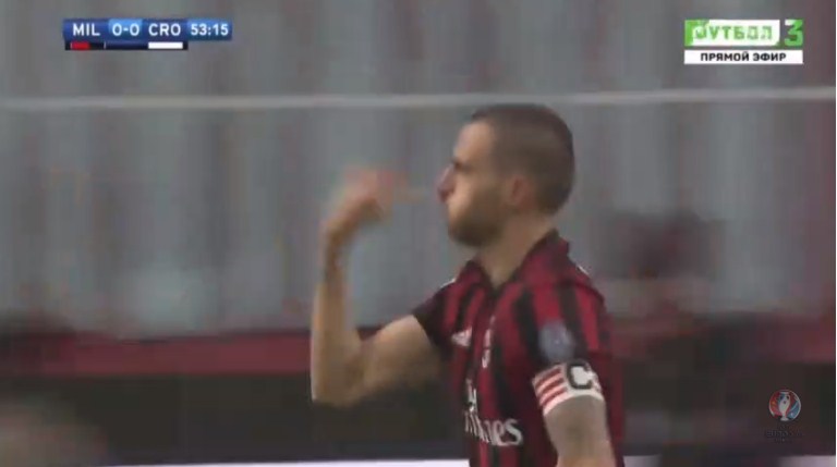 (VIDEO) Milan në avantazh ndaj Crotones, Bonucci e bën ‘sefte’ me kuqezinjtë