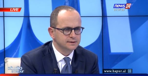 Eshtrat e ushtarëve grekë në Shqipëri, Bushati jep detaje për negociatat, por nuk flet me shifra