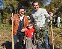 “Dhuro një pemë”/ Veliaj: T’i bashkohesh kësaj nisme me sportivitetin e Ermal Mamaqit