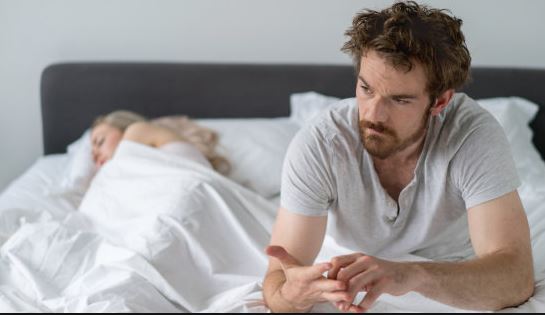 INTERVISTA/ Mjeku Arqile Gjikondi: 20 përqind e meshkujve janë impotentë. Shkaqet dhe kurimi i saj