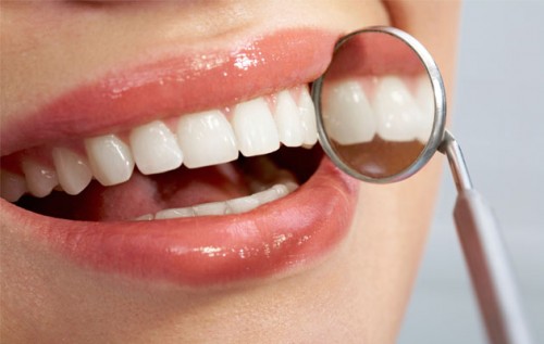 9 mënyra për të pasur një buzëqeshje perfekte