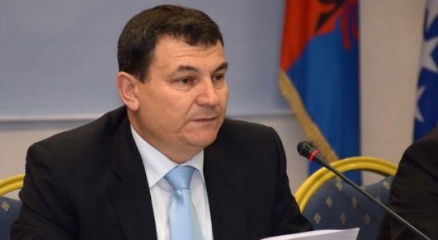 Flet ish-ministri i Brendshëm: Haki Çako duhet të ishte larguar me kohë nga kreu Policisë