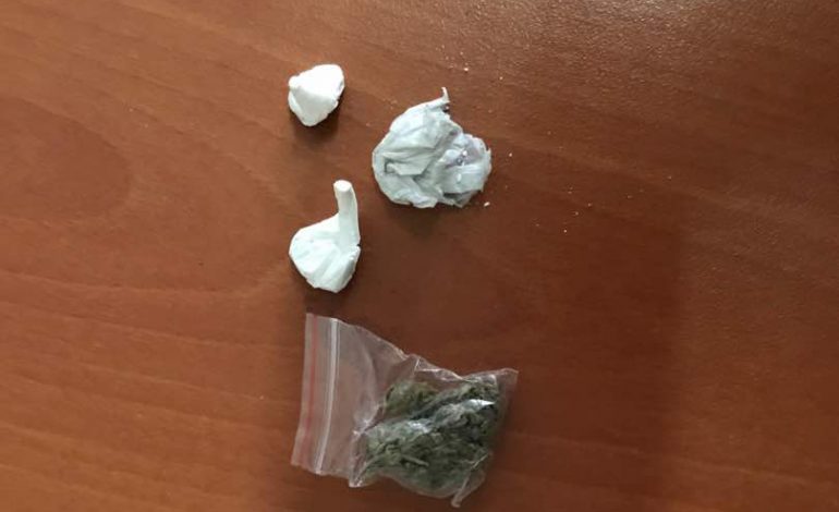 HEROINE E KOKAINE/ “Gabimi” që prangosi mamanë e “Profesorit të drogës”. Kur vajti policia, ajo…