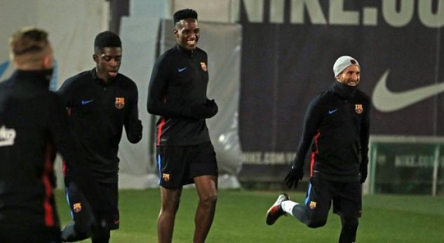 (FOTO) Blerja e re e Barcelonës nuk humb kohë, stërvitet me skuadrën
