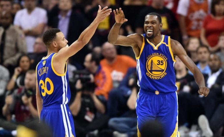Golden State mposht Toronton, ndërsa San Antonio fiton ndaj Denver