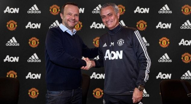 Zyrtare: Jose Mourinho e zgjat kontratën me Manchester United