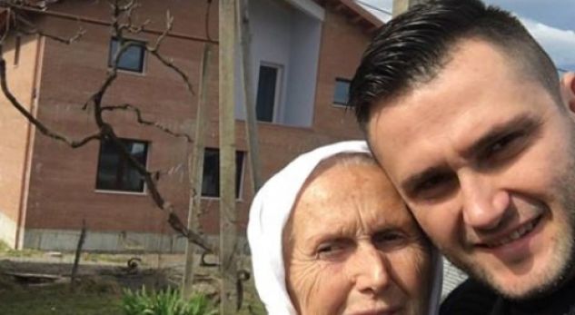 Bes Kallakut i del Ija nga duart. Ngacmon VIP-at në Instagram: Të ngeli llapa…