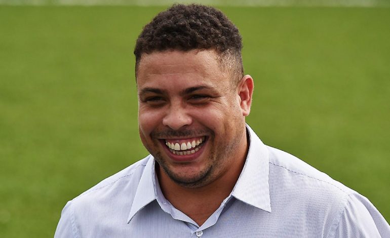 “Fenomeni” Ronaldo synon të blejë një klub në Championship ose Segunda Division!!!