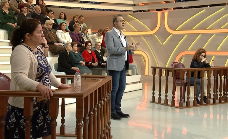 “Nipi i prokurores” i aksidentoi për vdekje të atin. 20-vjeçarja me borxhe përballet me tezen në emision