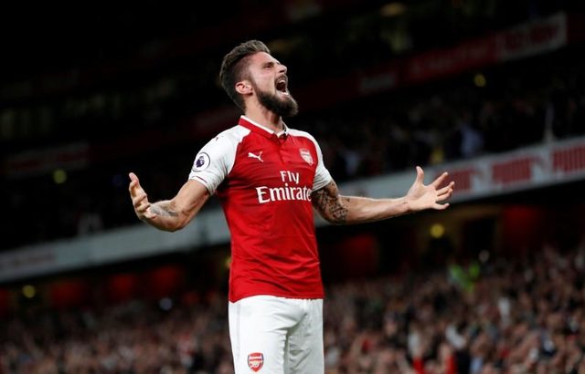 Fillojnë largimet te Arsenali, Giroud drejt Fenerbahçes